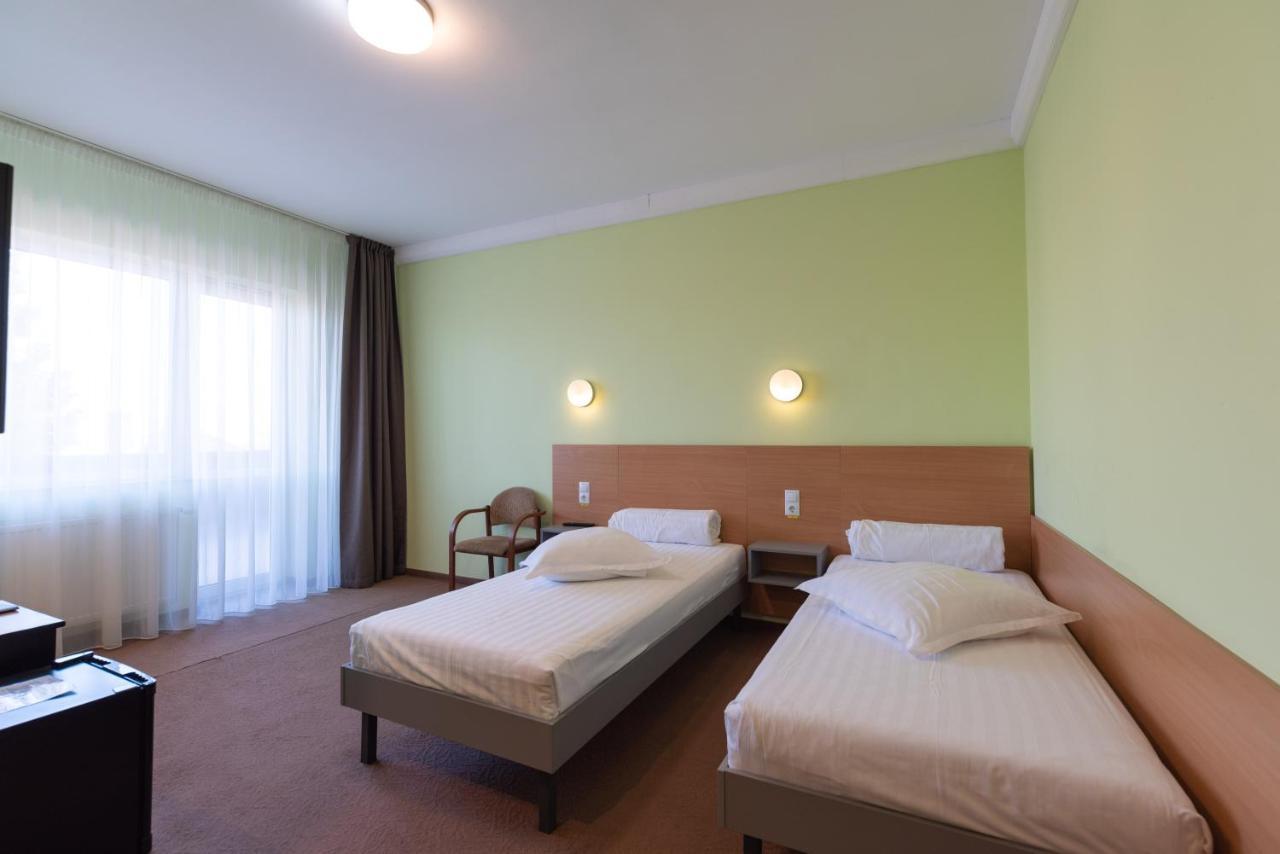 Vila Rosa 2 Hotel Cluj-Napoca Exterior photo